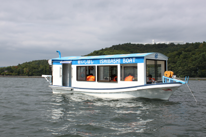 ワカサギドーム船　トイレ完備